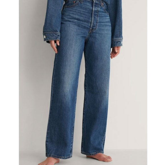 Levi’s Ribcage Straight Ankle Jean - Picture 3 of 9